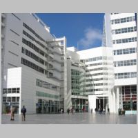 Richard Meier, The Hague City Hall, photo by GebruikerEllywa, Wikipedia.JPG